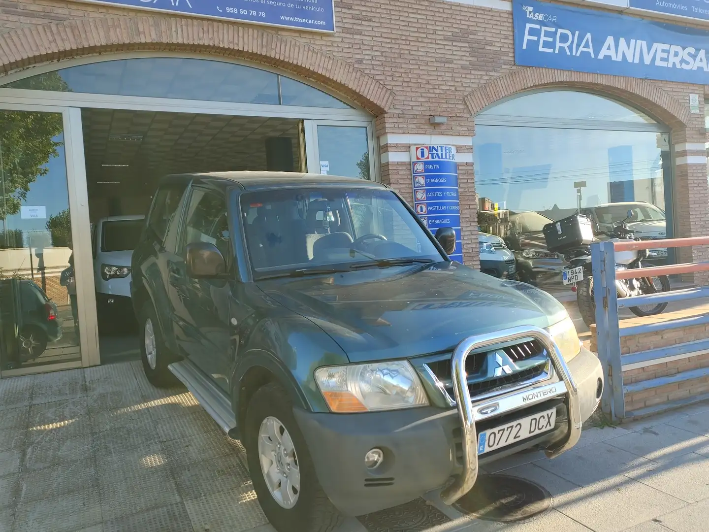 Mitsubishi Montero 3.2 DI-D GLS Verde - 2