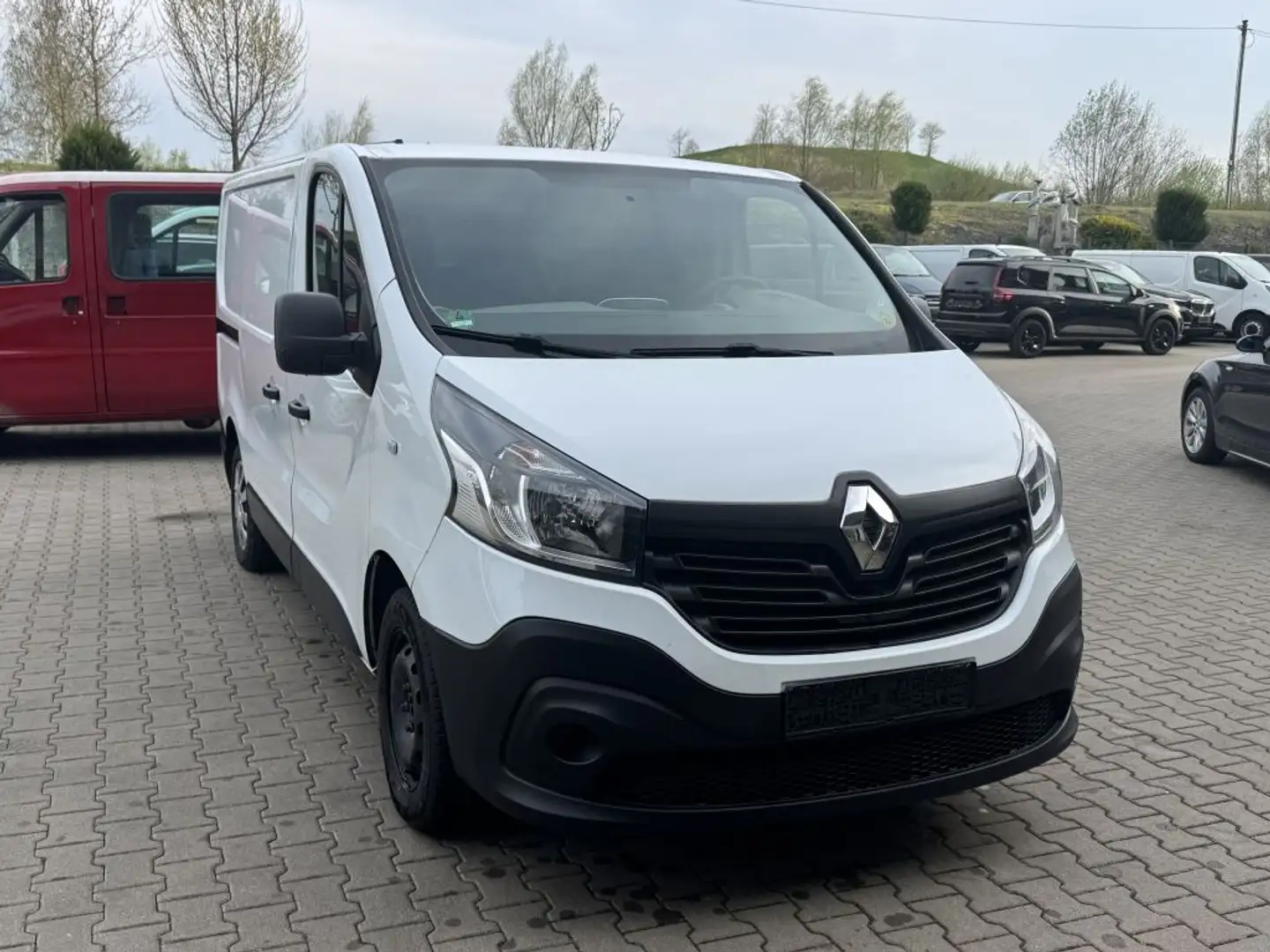 Renault Trafic dCi 120 L1H1 Klima Vert - 2