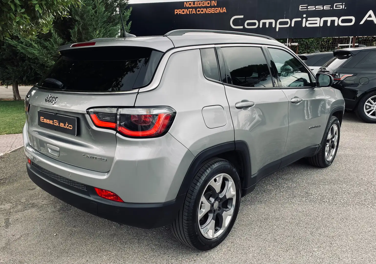 Jeep Compass Limited **POSS.PACK MEDIA** VED.NOTE Argento - 2