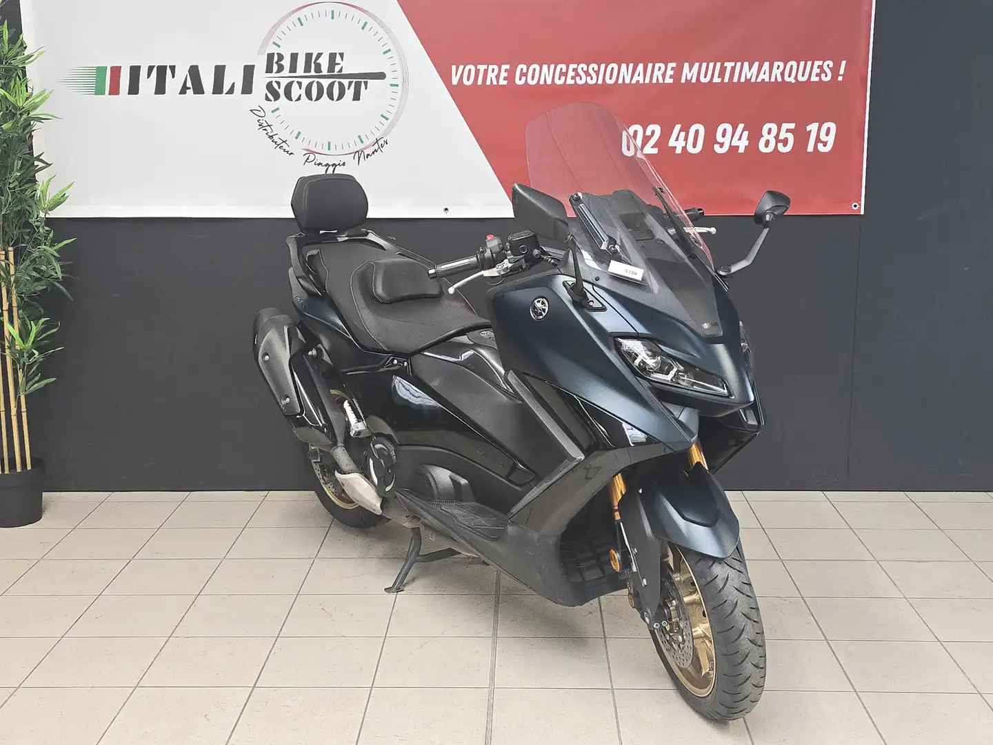 Yamaha TMAX 560 Niebieski - 2