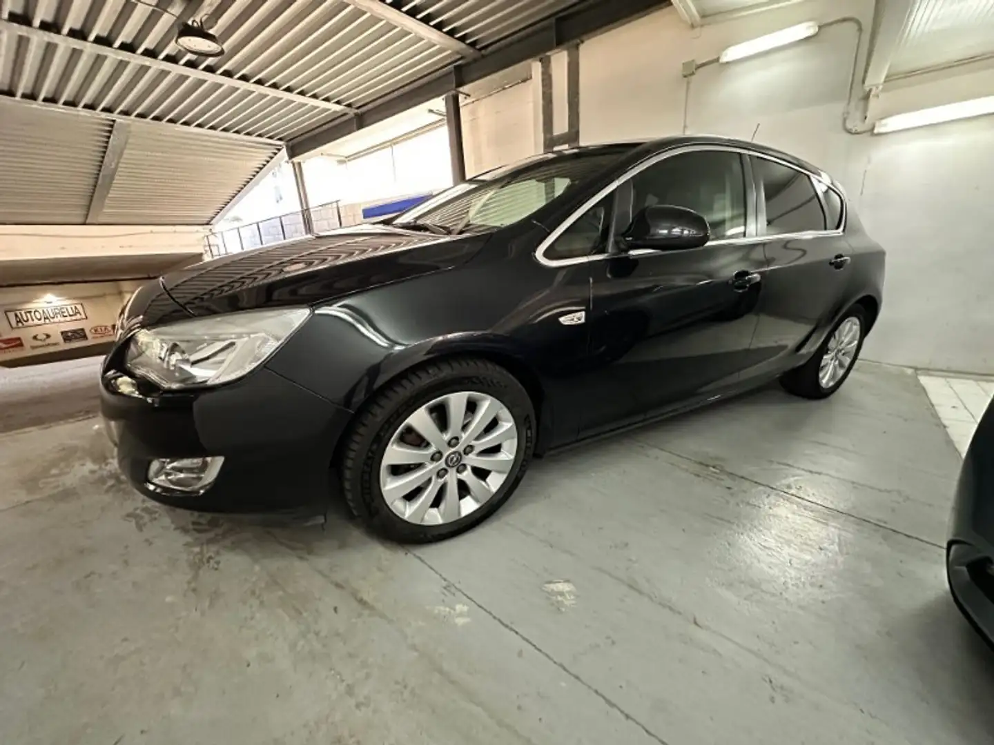 Opel Astra 1.7 CDTI 125 CV 5p. Cosmo Nero - 2