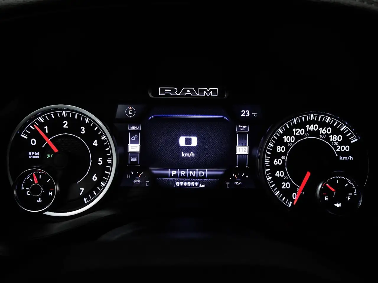 RAM 1500 снимка RAM 1500