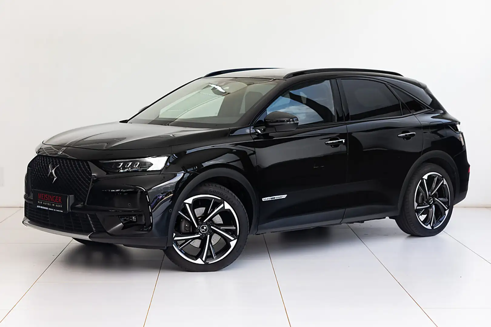 DS Automobiles DS 7 Crossback DS7 Crossback E-Tense 225 PHEV Louvre Aut. Schwarz - 1