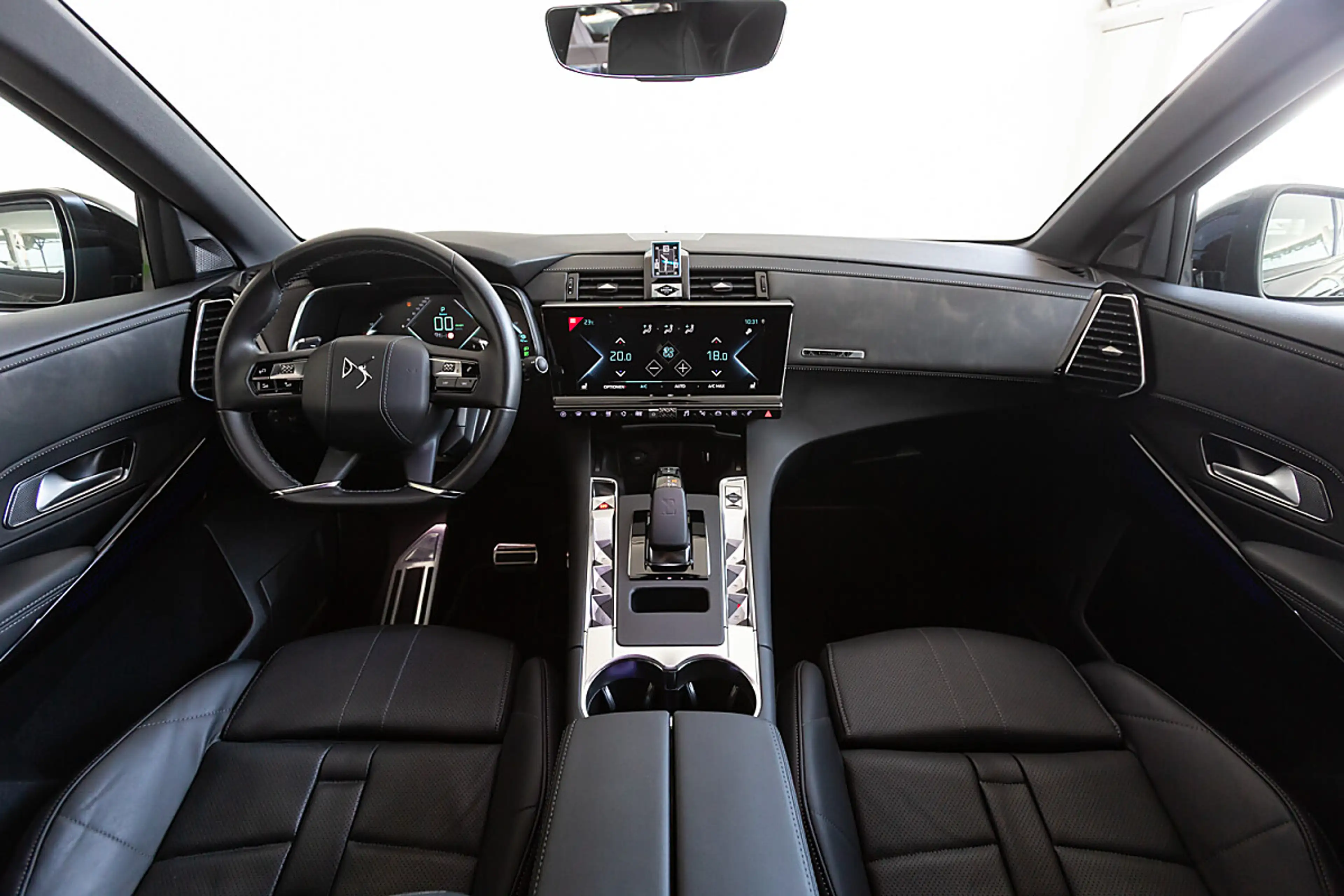 DS Automobiles DS 7 Crossback DS7 Crossback E-Tense 225 PHEV Louvre Aut. — photo 5