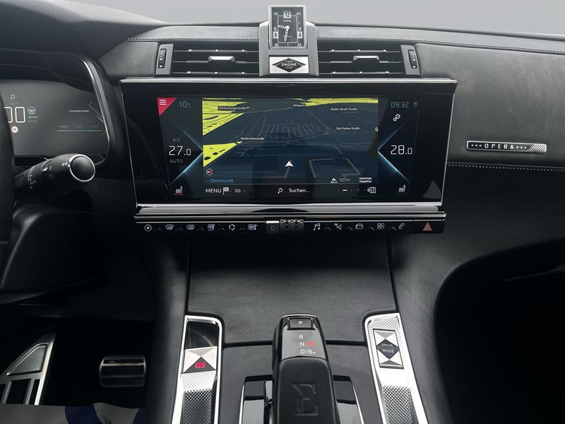 DS Automobiles DS 7 Crossback E-Tense 4x4 Be Chic — photo 11