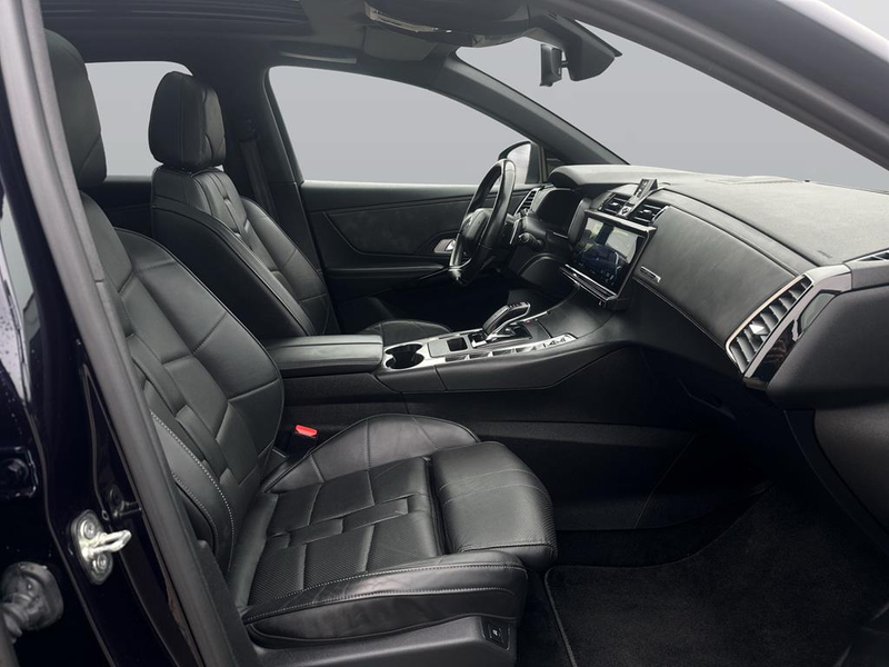 DS Automobiles DS 7 Crossback E-Tense 4x4 Be Chic — photo 10