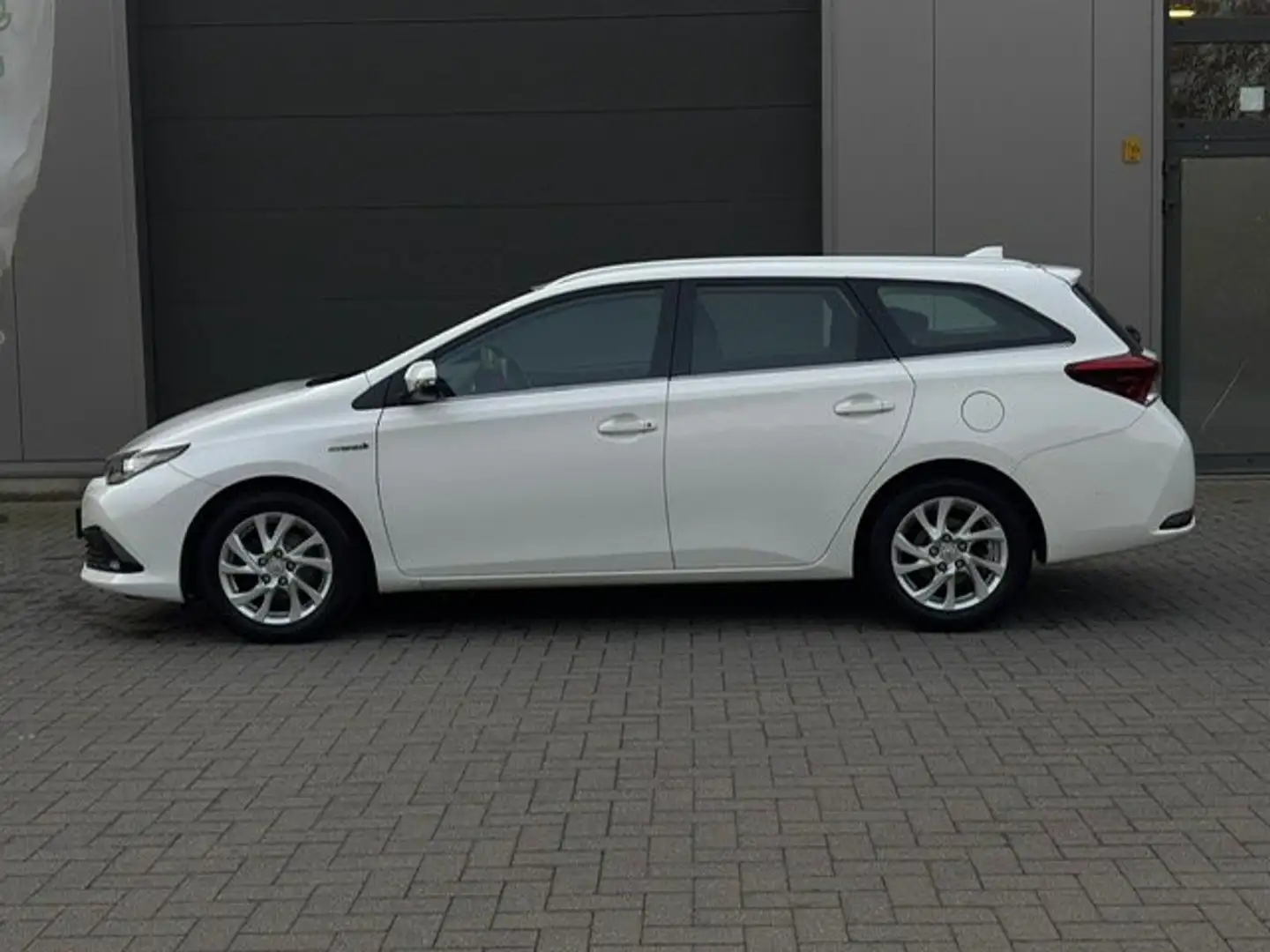 Toyota Auris automaat/navigatie/camera/cruise controle Blanc - 2