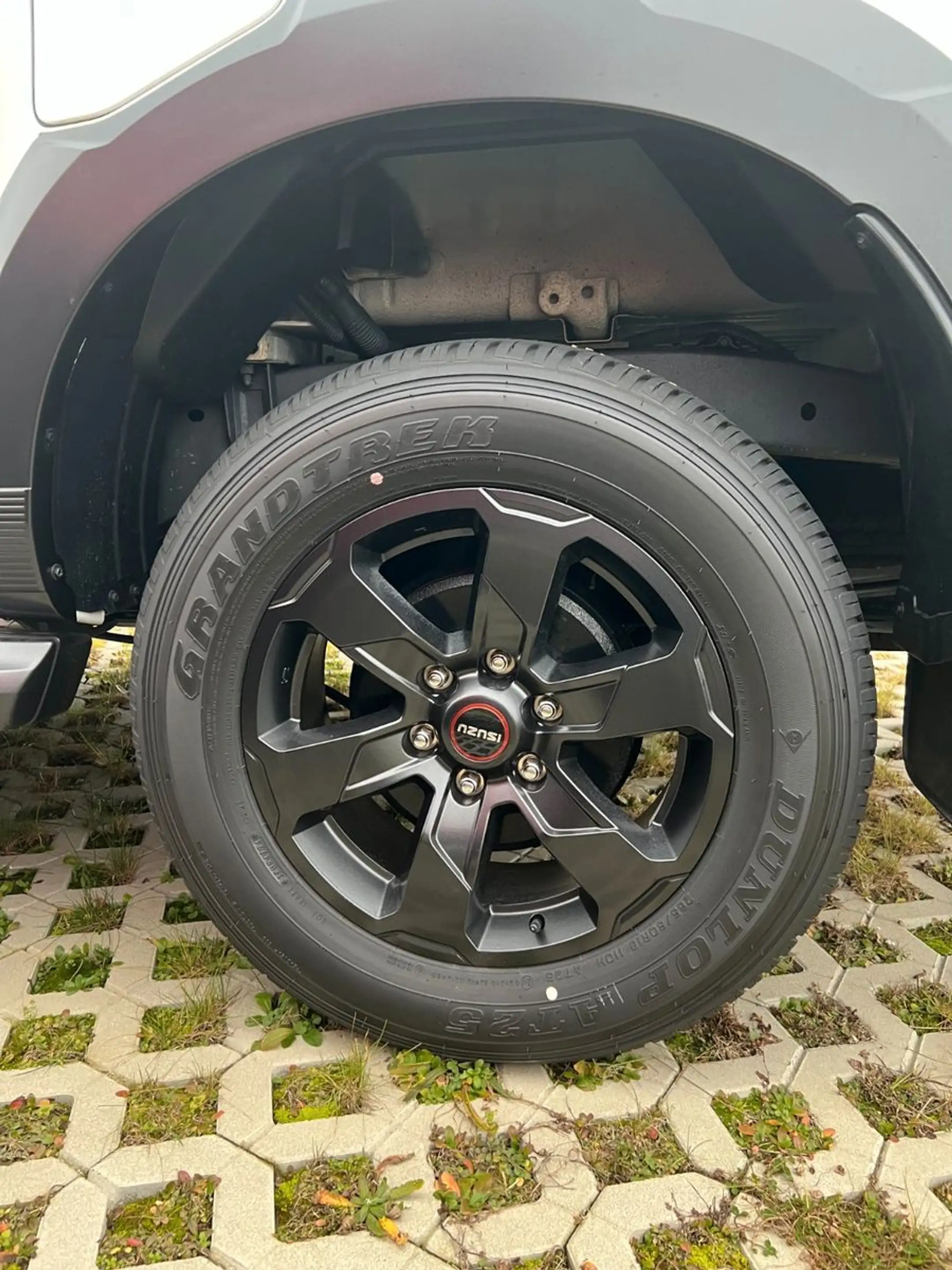 Isuzu D-Max V-Cross,Double Cab,neues Modell,RFK,AppleC — photo 5