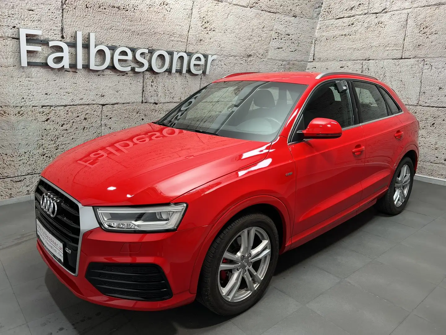 Audi Q3 2,0 TDI S-Line sport quattro Rot - 1