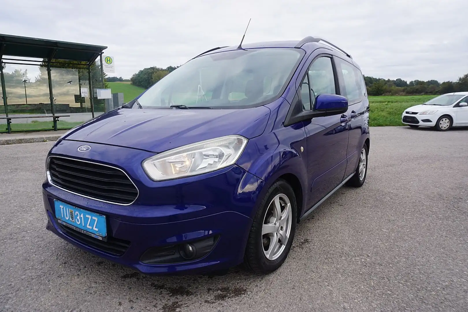 Ford Tourneo Courier 1,6 TDCi Start/Stop Ambiente Ambiente Start/Stop Blau - 2