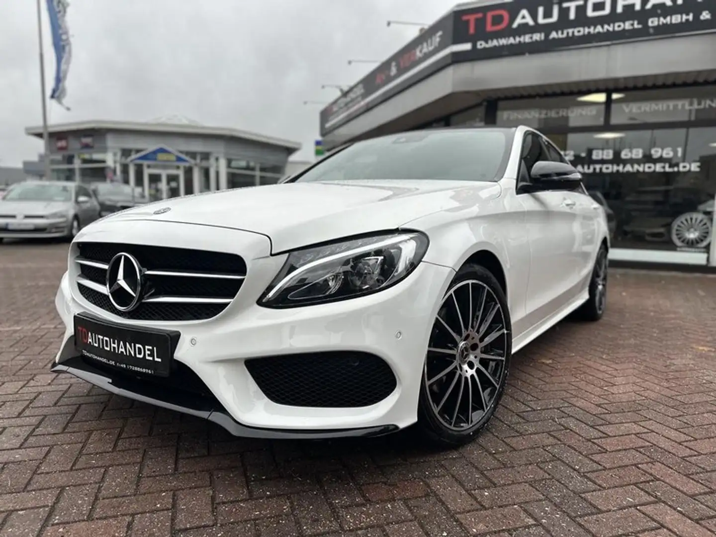 Mercedes-Benz C 220 d AMG Line Night-Paket Kamera Burmester Blanc - 1