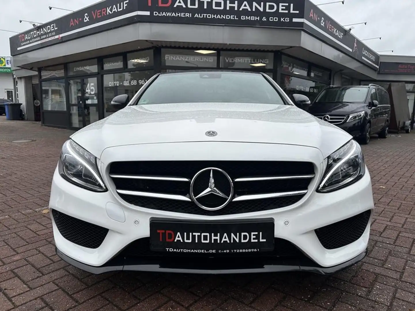 Mercedes-Benz C 220 d AMG Line Night-Paket Kamera Burmester Blanc - 2