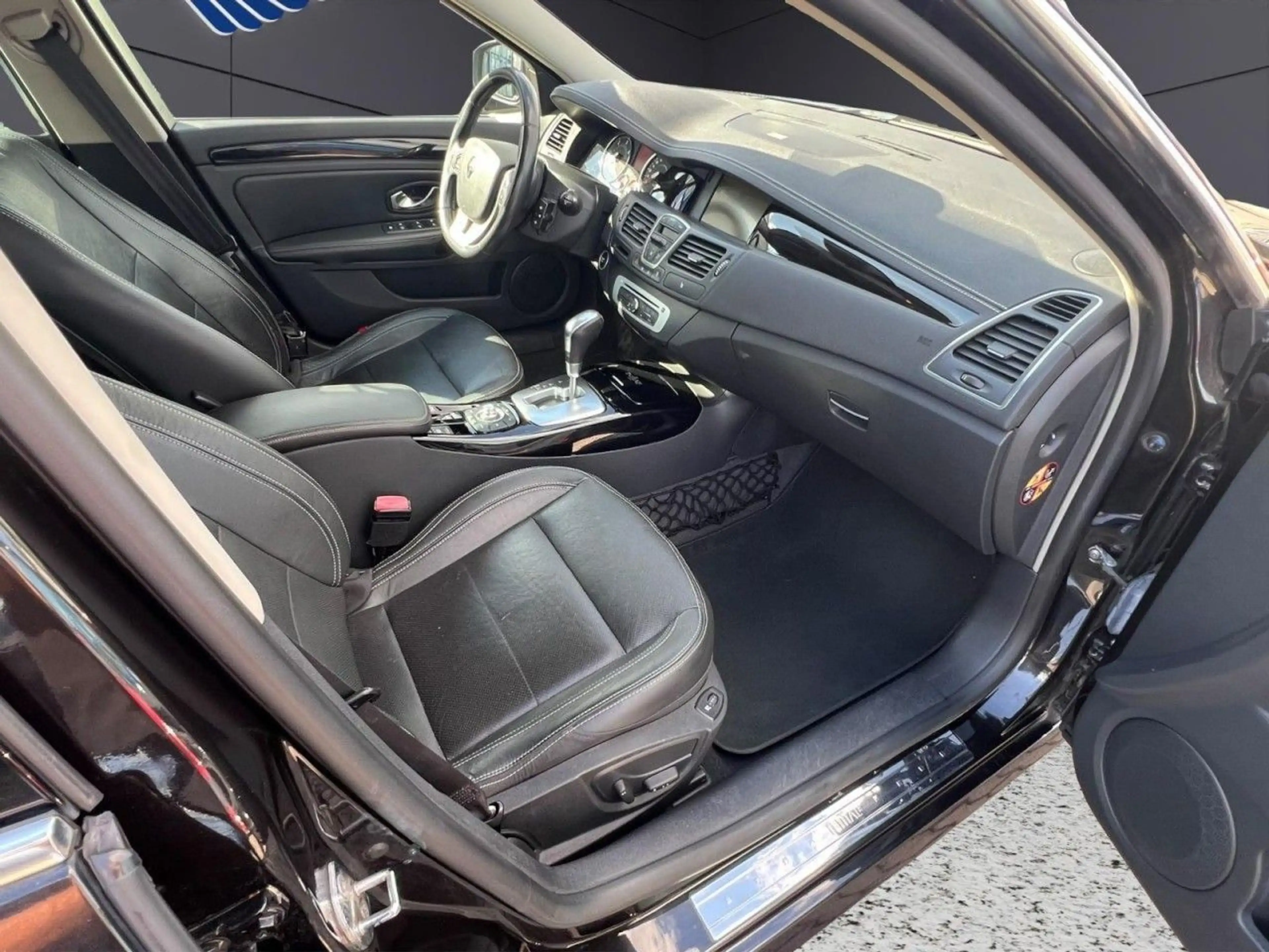 Renault Laguna III Grandtour Paris Initiale Klima Xenon — photo 17