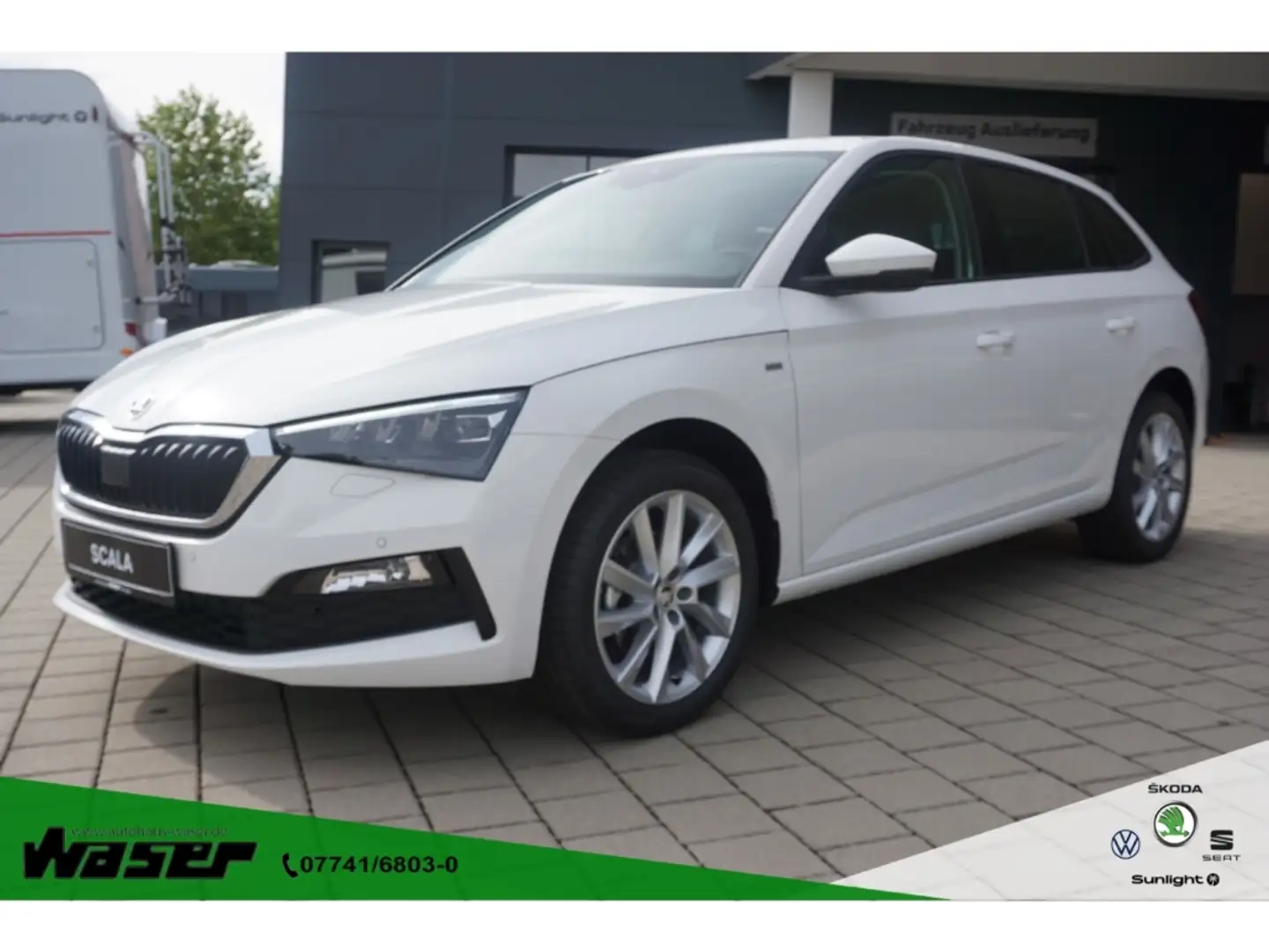 Skoda Scala 1.0 TSI Tour DSG 17'' Reise Licht&Sicht LED Weiß - 1