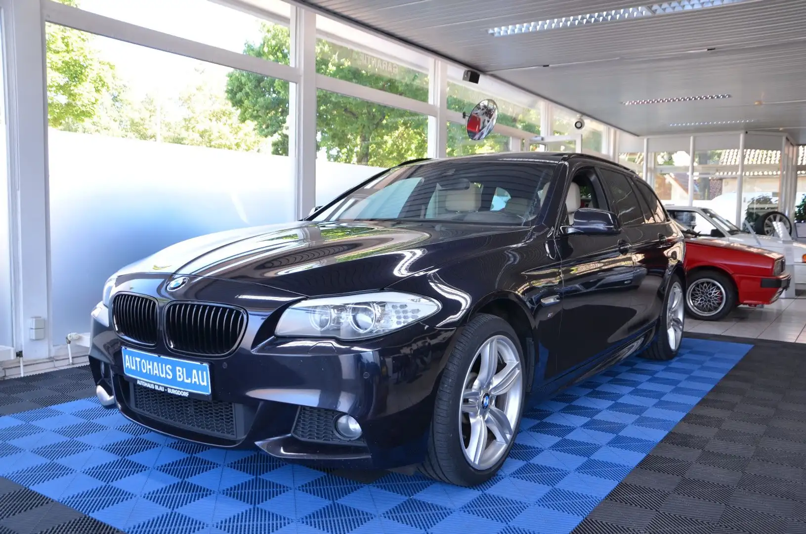 BMW 525 d xDrive Touring *M-SPORTPAKET*LEDER*HEAD-UP Noir - 1