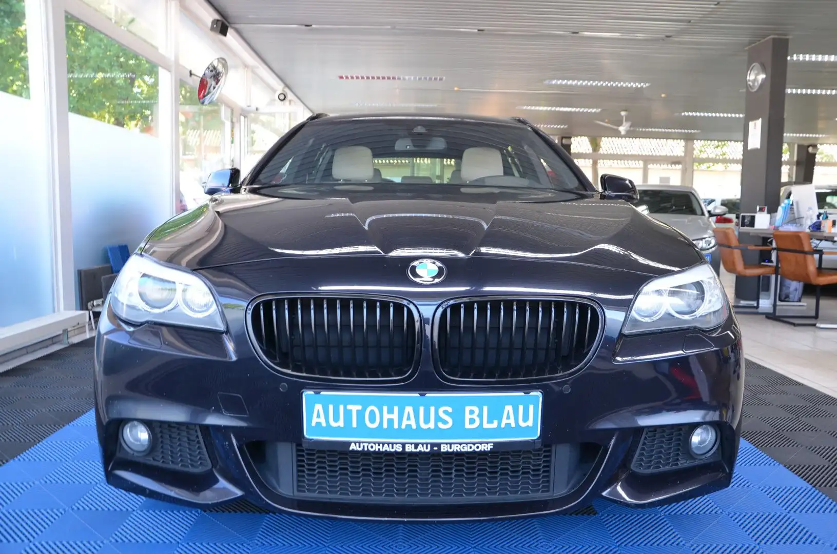 BMW 525 d xDrive Touring *M-SPORTPAKET*LEDER*HEAD-UP Noir - 2