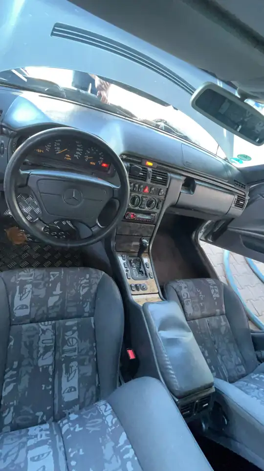 Mercedes-Benz E 200 Avantgarde, foto 5