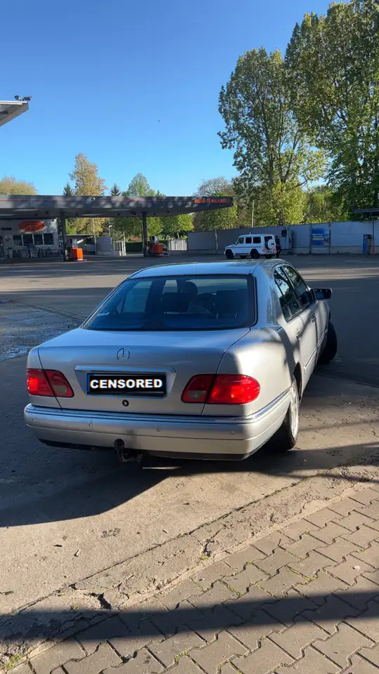 Mercedes-Benz E 200 Avantgarde, foto 2