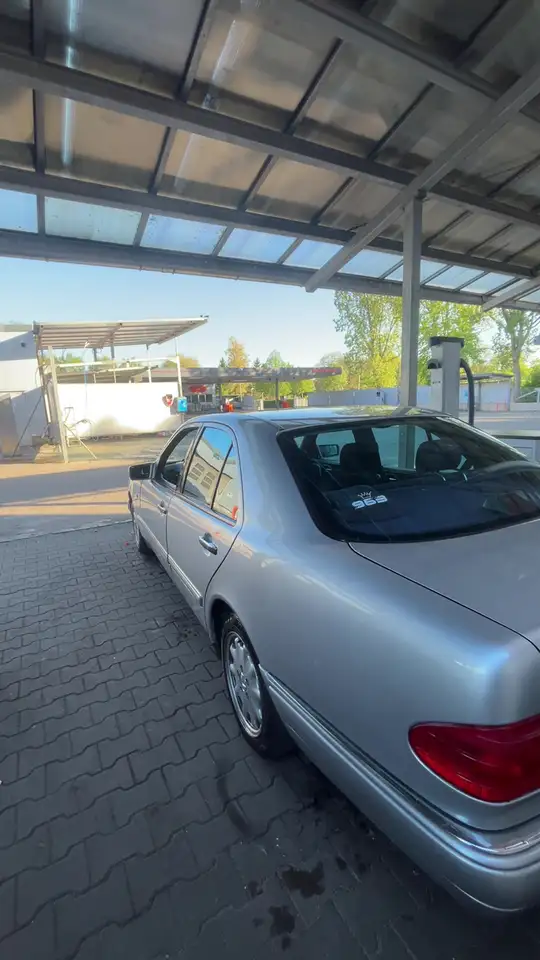 Mercedes-Benz E 200 Avantgarde, foto 3
