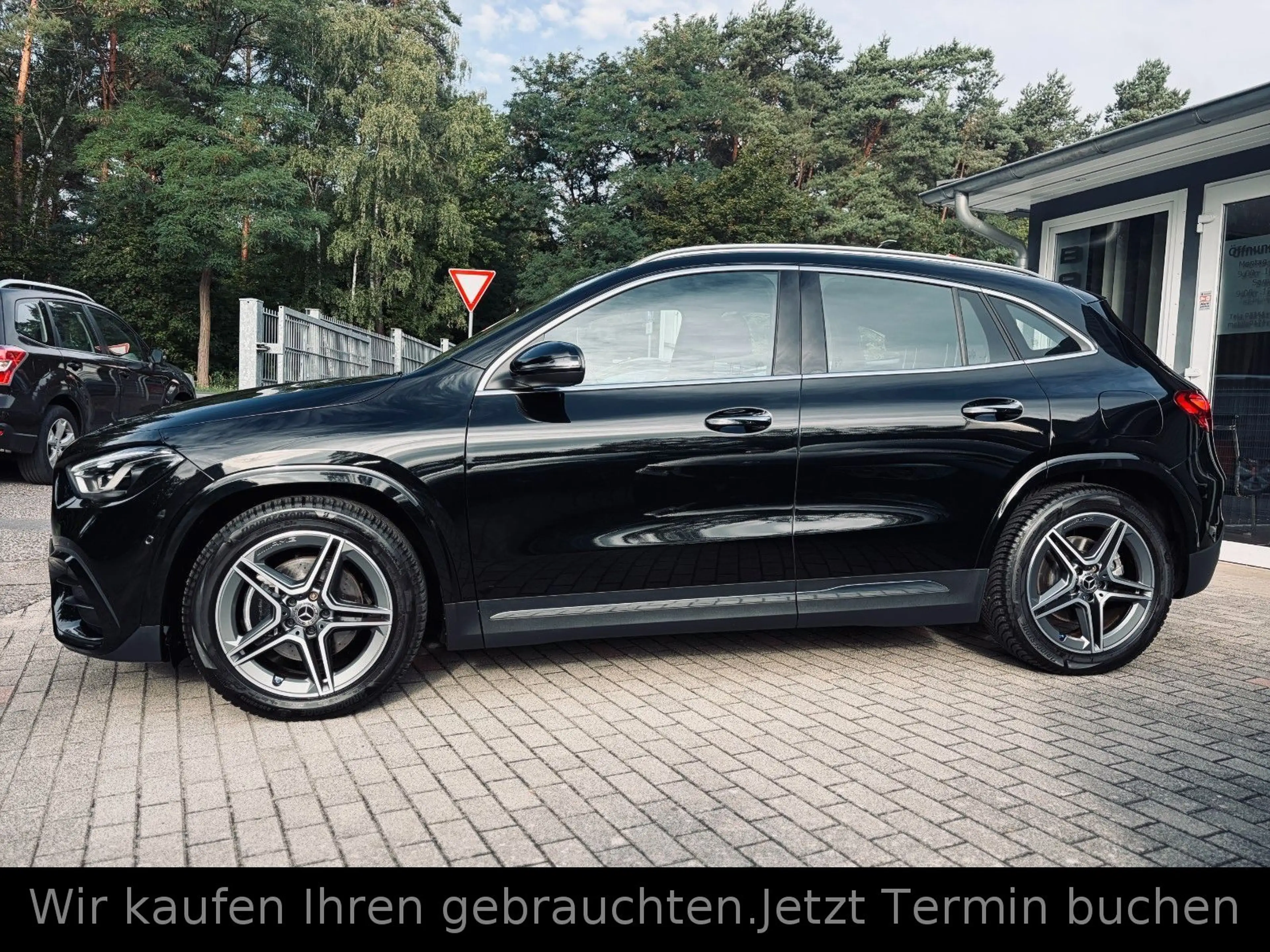 Mercedes-Benz GLA 220 4M AMG+Multibeam+Carbon+Kamera+Memory+19 — photo 4