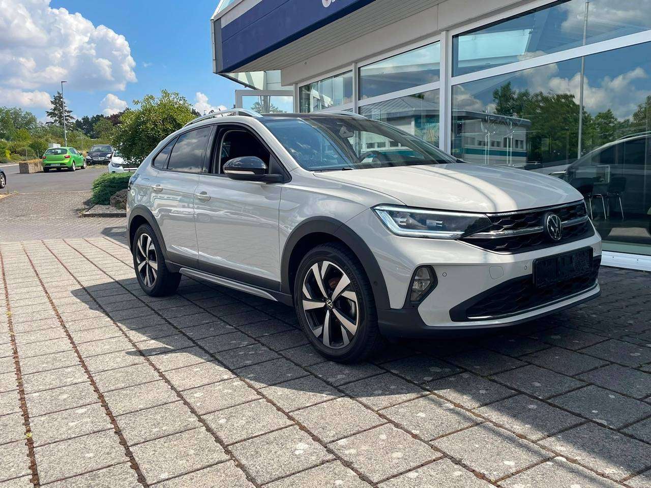 Volkswagen Taigo 2023 — Style