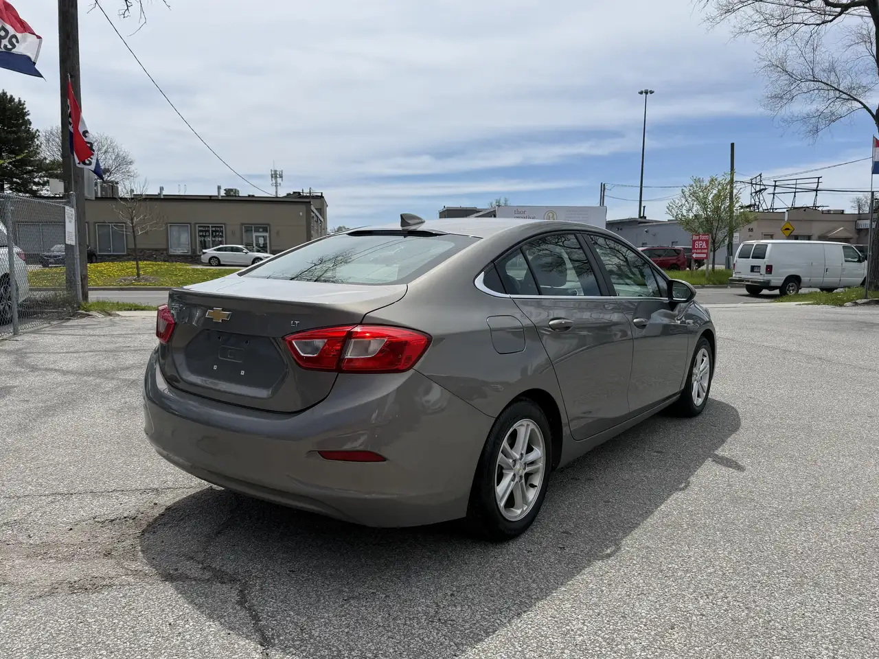Chevrolet Cruze снимка Chevrolet Cruze