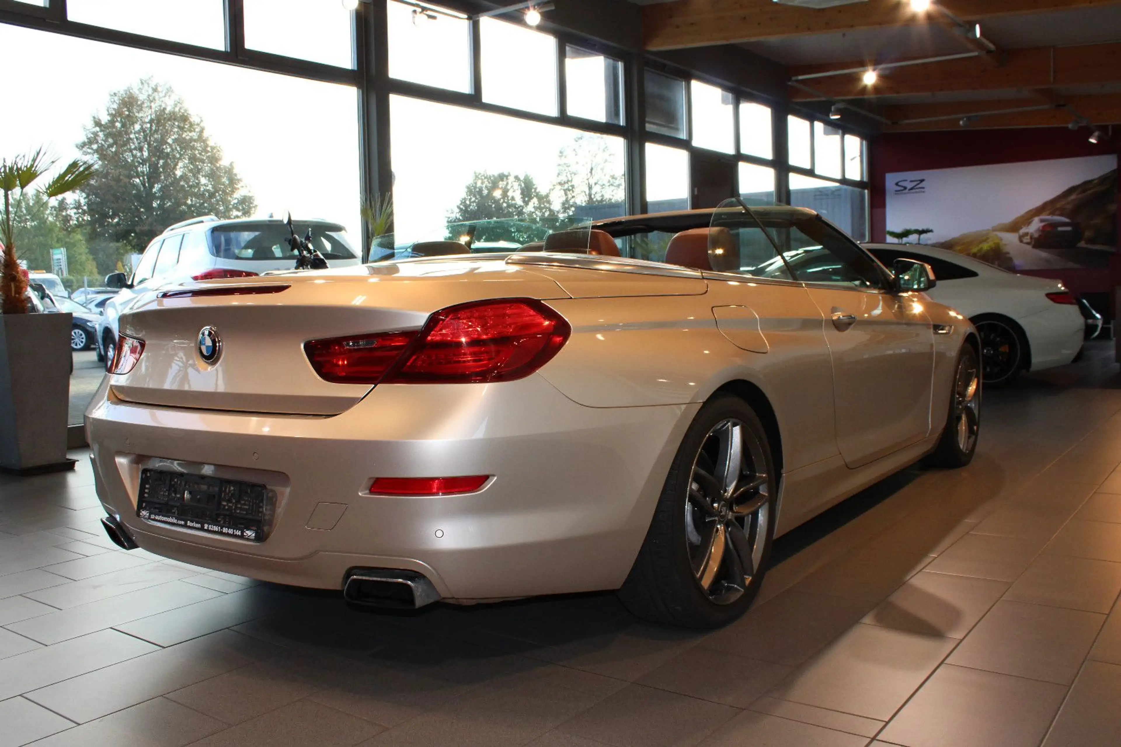 BMW 650 i Cabrio Head-Up Kamera PDC Leder Navi — photo 6