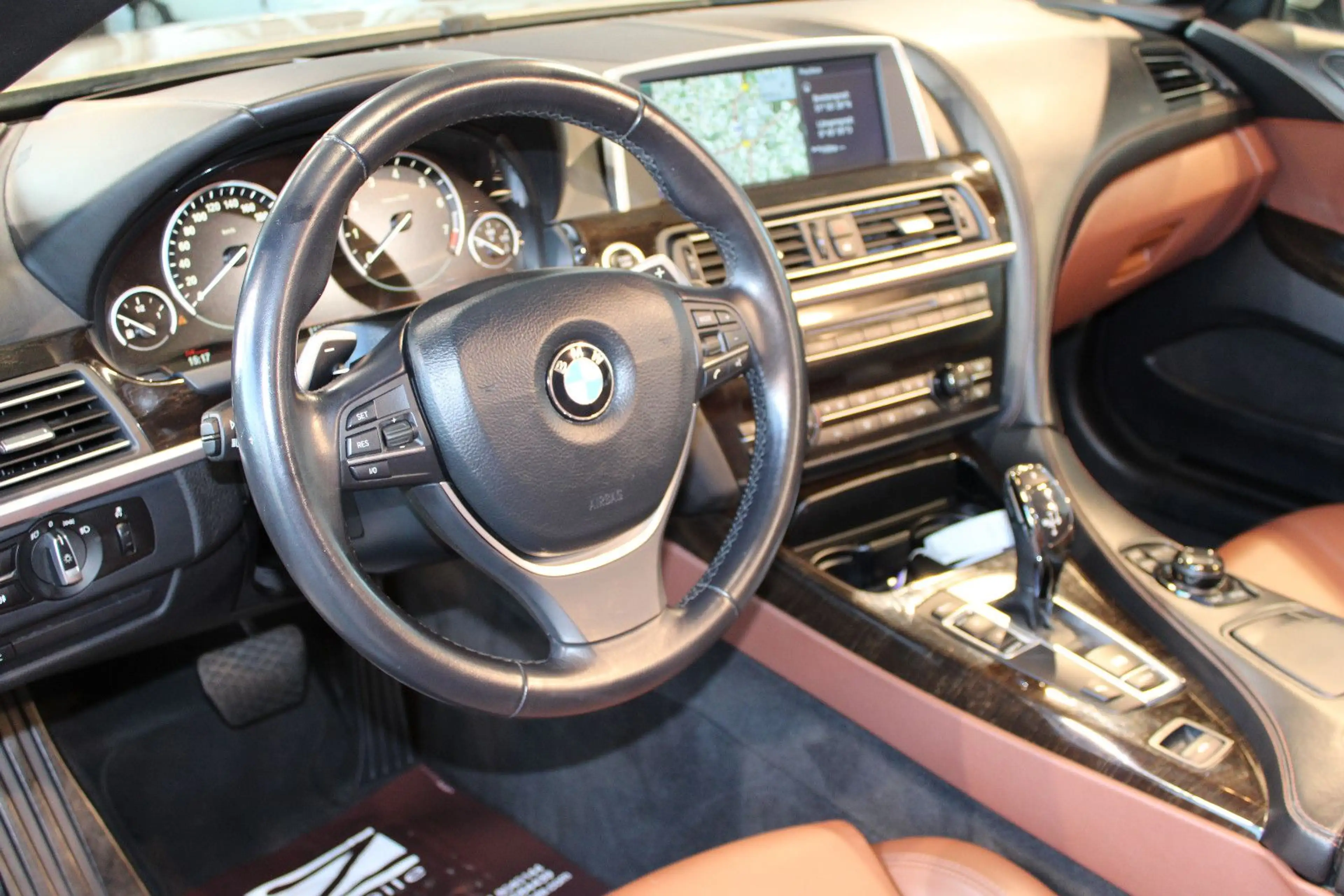 BMW 650 i Cabrio Head-Up Kamera PDC Leder Navi — photo 14