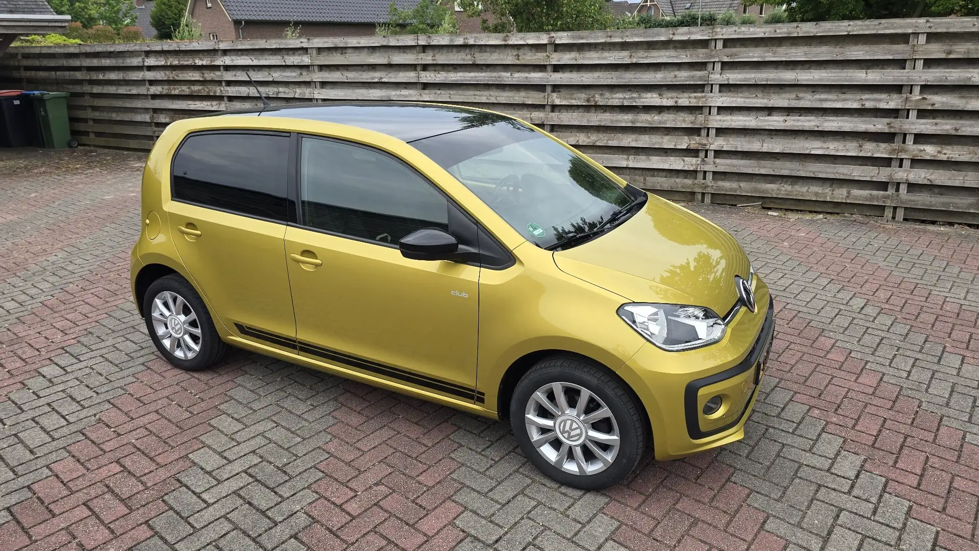 Volkswagen up! 1.0 BMT beats Goud - 1