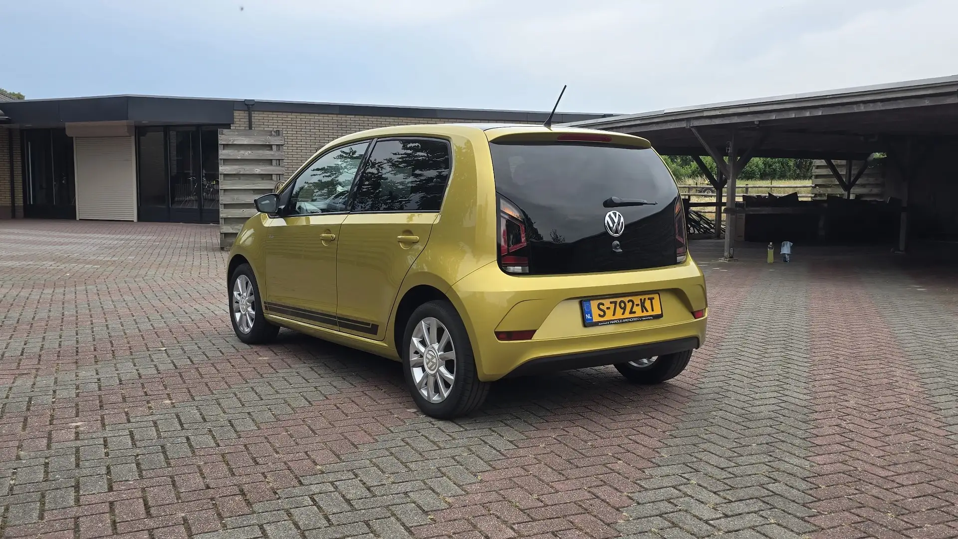 Volkswagen up! 1.0 BMT beats Goud - 2