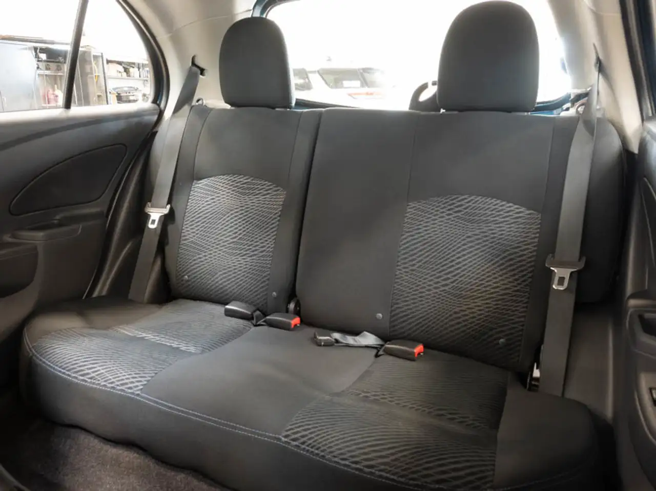 Nissan Micra снимка Nissan Micra