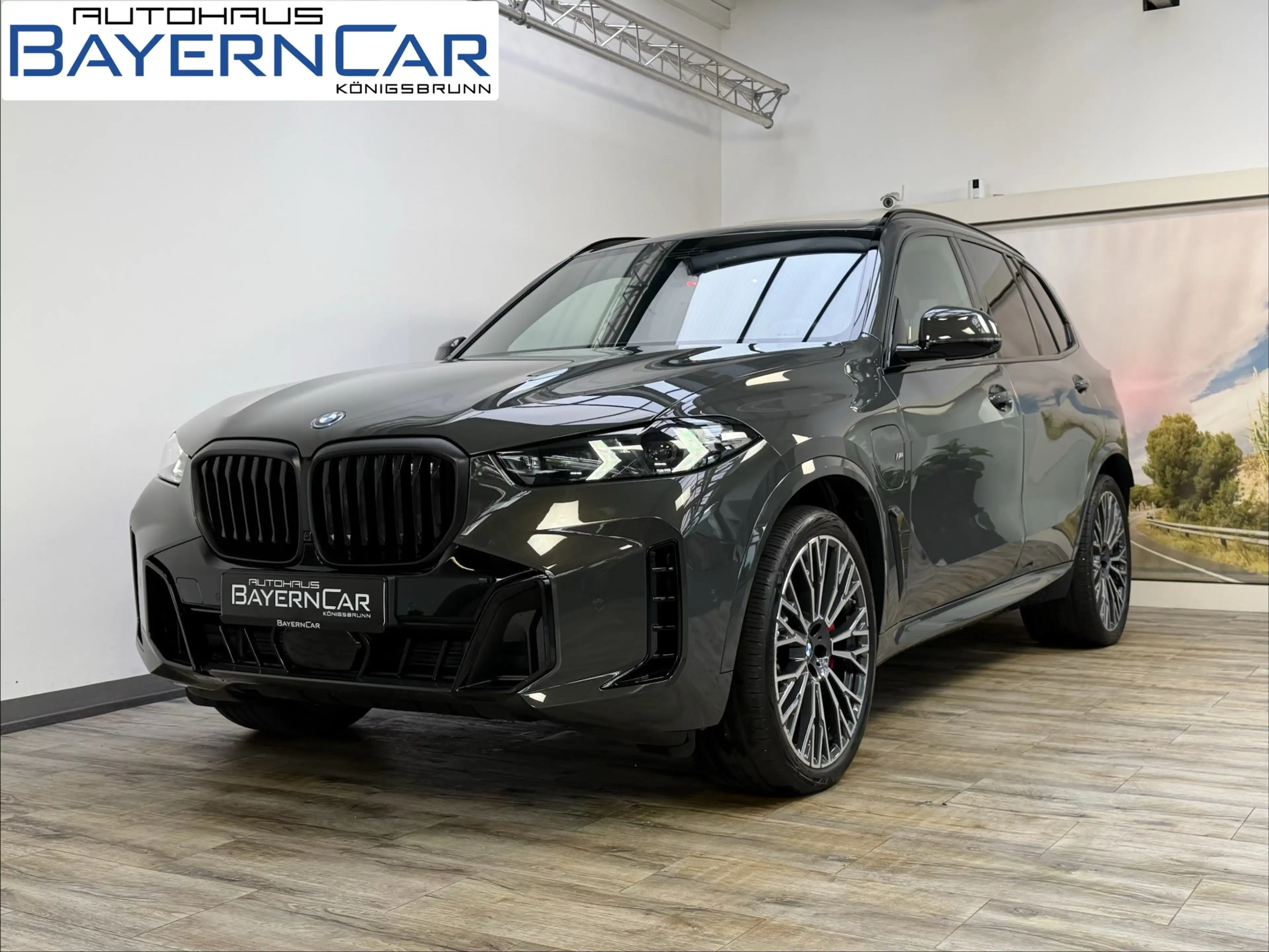 BMW X5 xDrive50e M Sport Pro B&W AHK 22Zoll ACC Pano