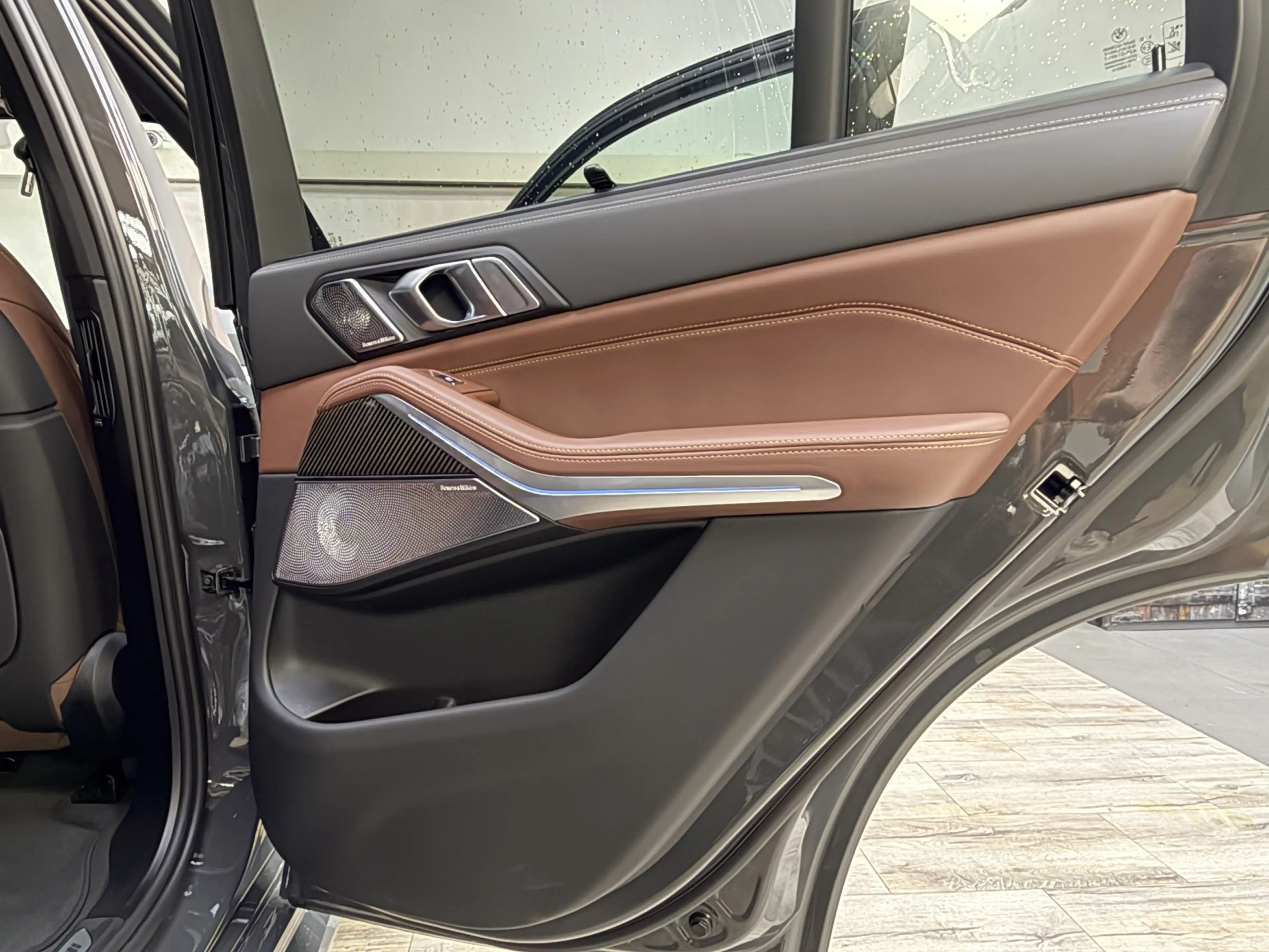BMW X5 xDrive50e M Sport Pro B&W AHK 22Zoll ACC Pano — photo 32