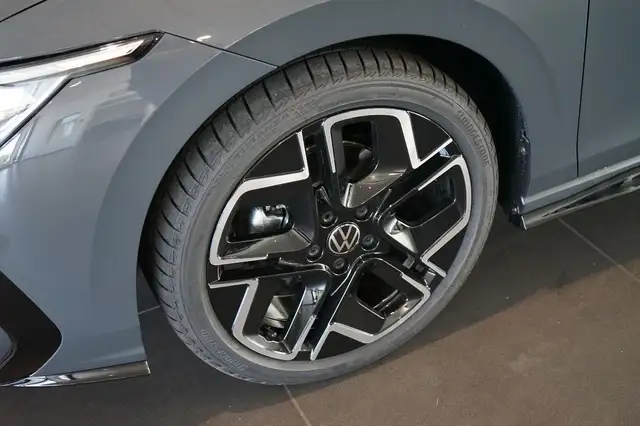 Volkswagen Golf view 7