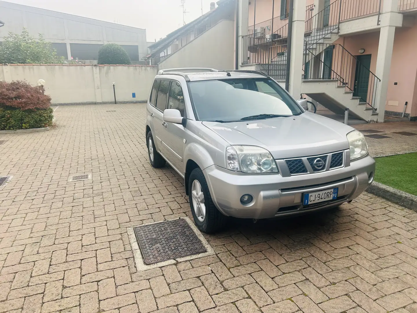 Nissan X-Trail 2.2 dci Skipower FL 4x4 - 2