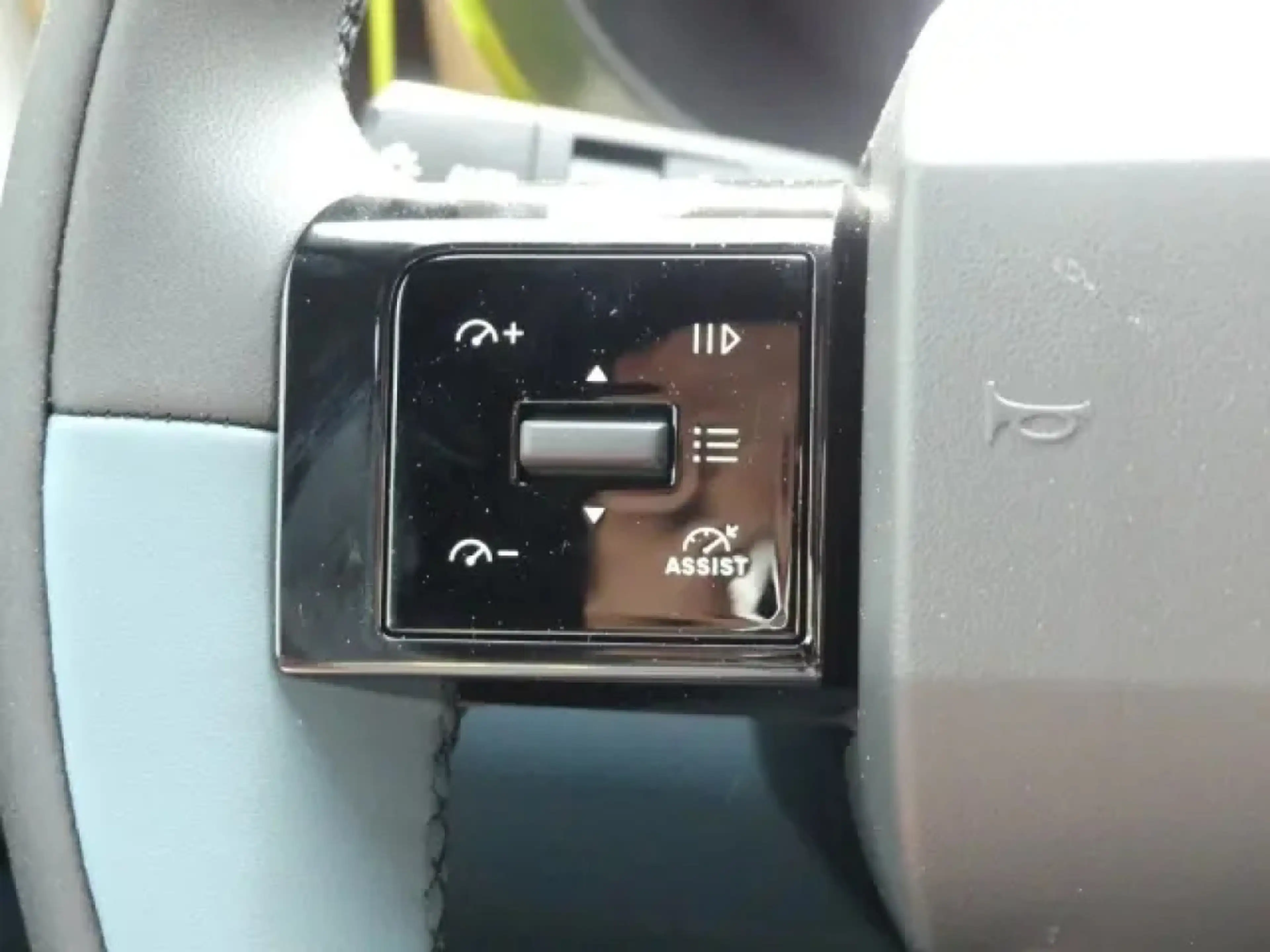 Fiat Grande Panda HYBRID LA PRIMA 1.2 — photo 13