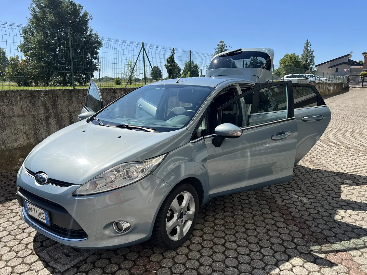 Ford Fiesta 5p 1.4 tdci Titanium - 1