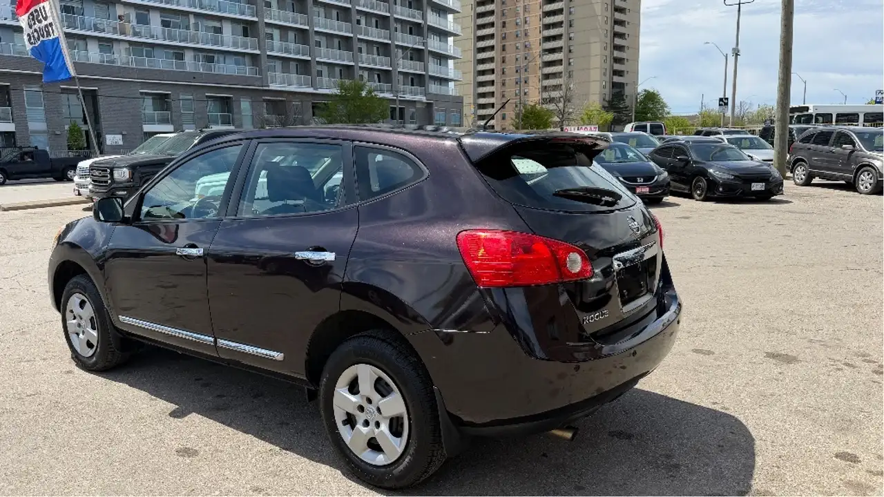 Nissan Rogue fotografie Nissan Rogue