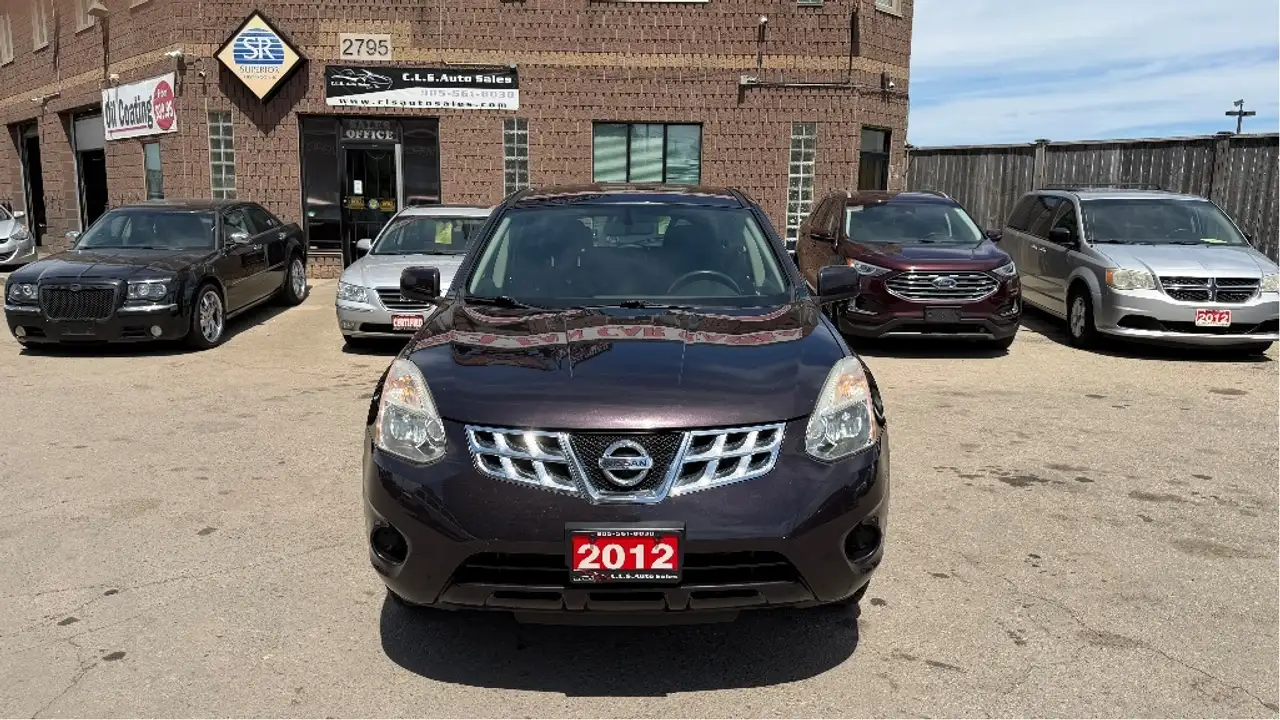 Nissan Rogue fotografie Nissan Rogue