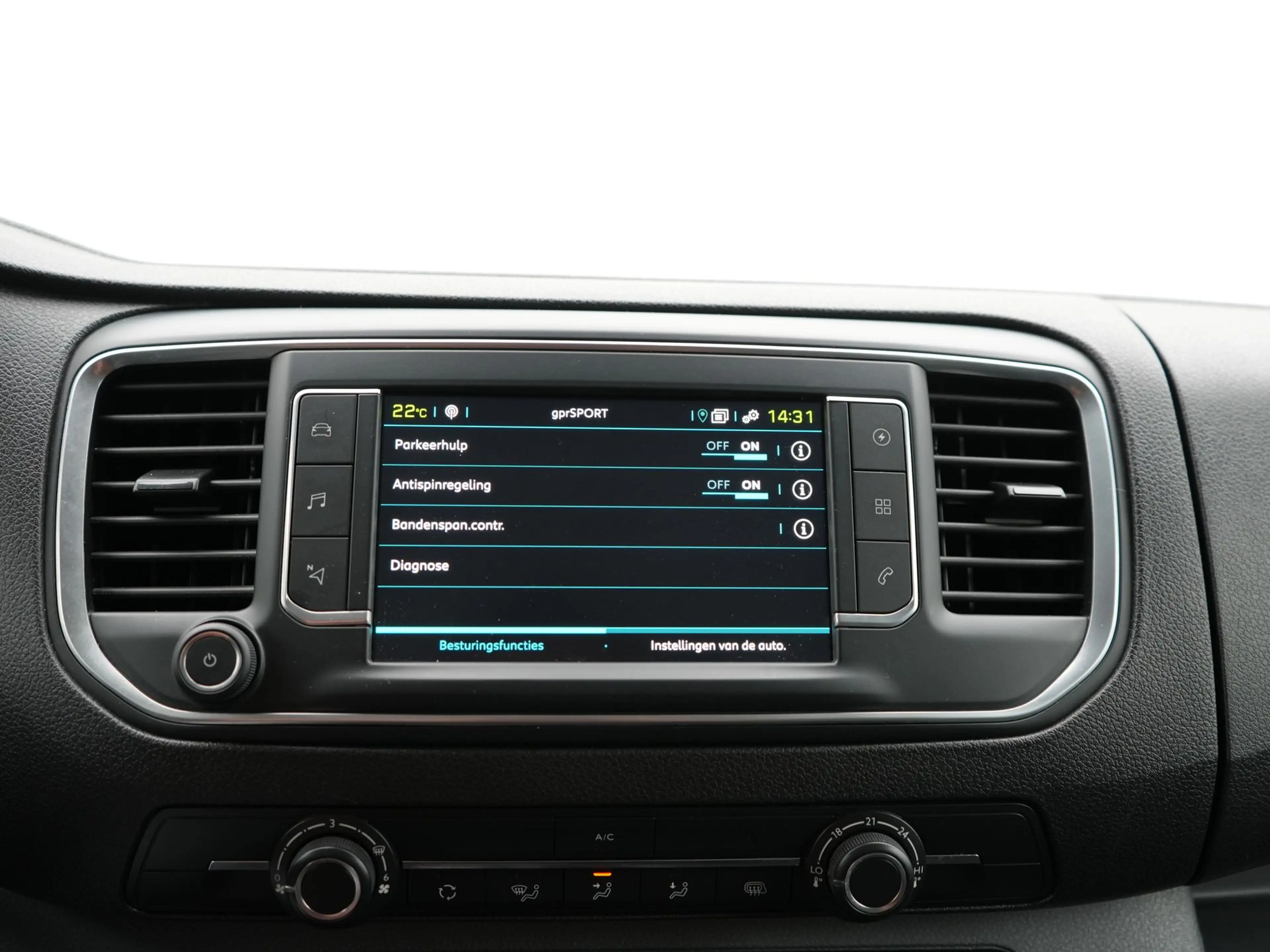 Peugeot e-Expert Standard Premium 75 kWh incl trekhaak 100Kw, Wltp — photo 15