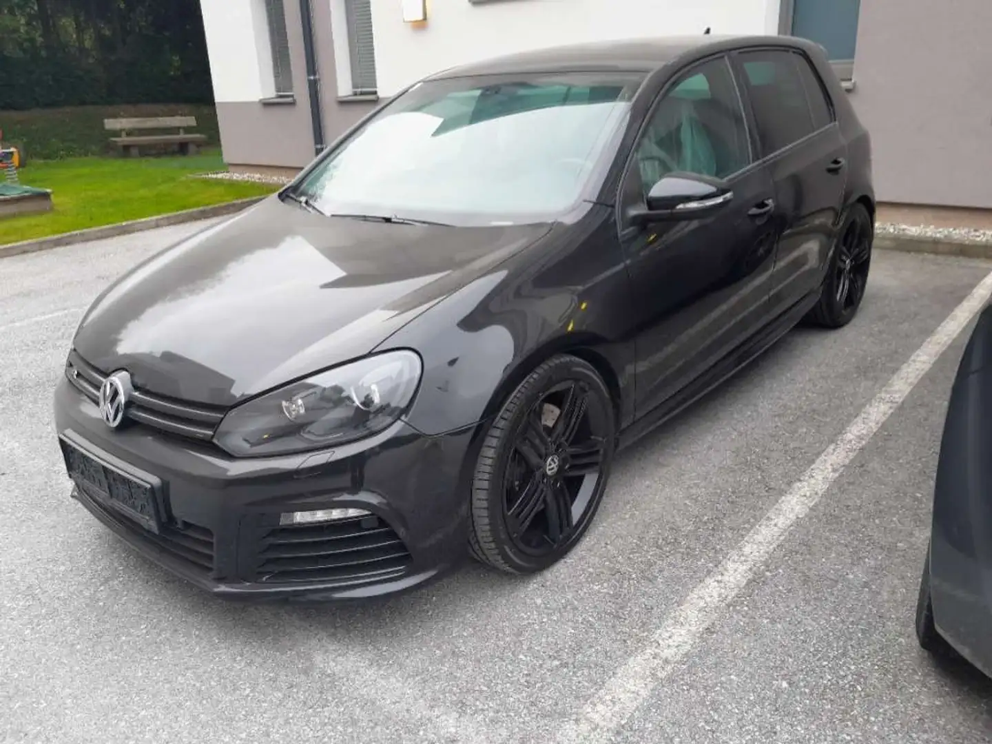 Volkswagen Golf R 2010 Schwarz - 1