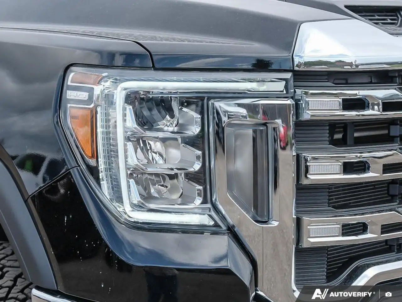 GMC Sierra 2500HD снимка GMC Sierra 2500HD