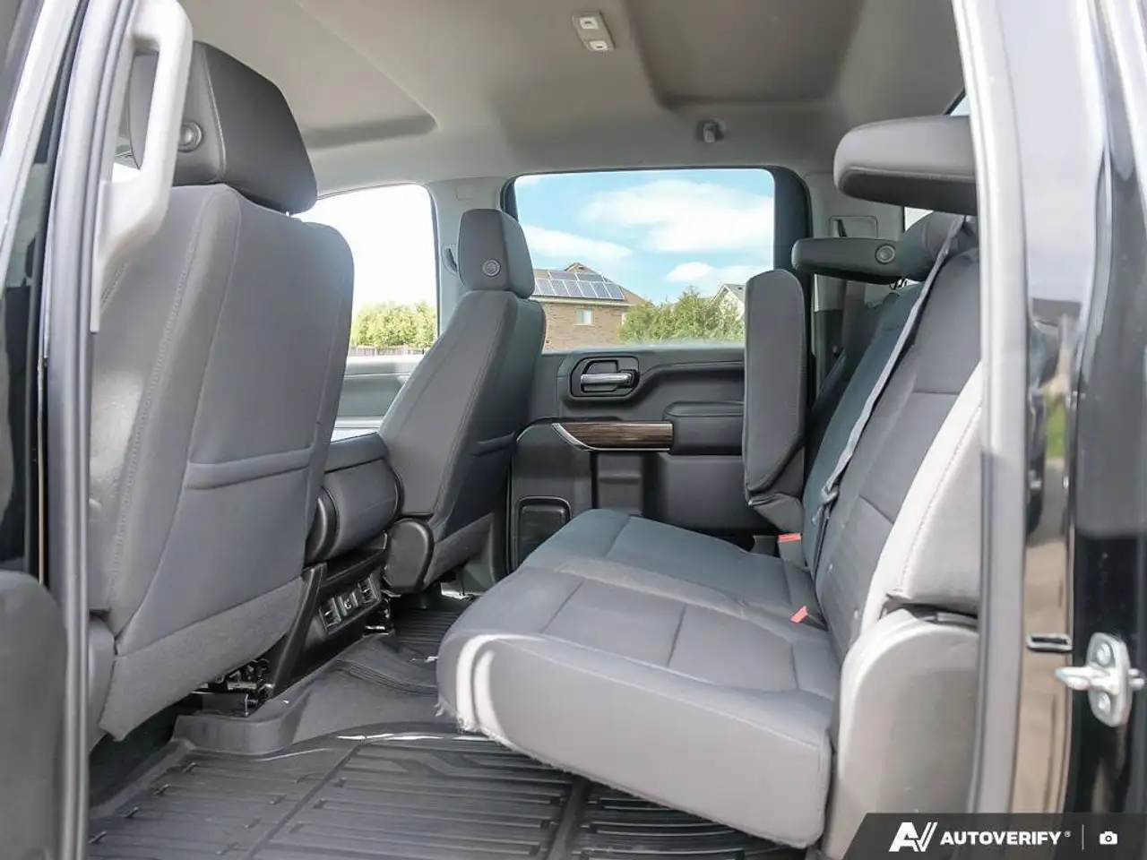 GMC Sierra 2500HD снимка GMC Sierra 2500HD