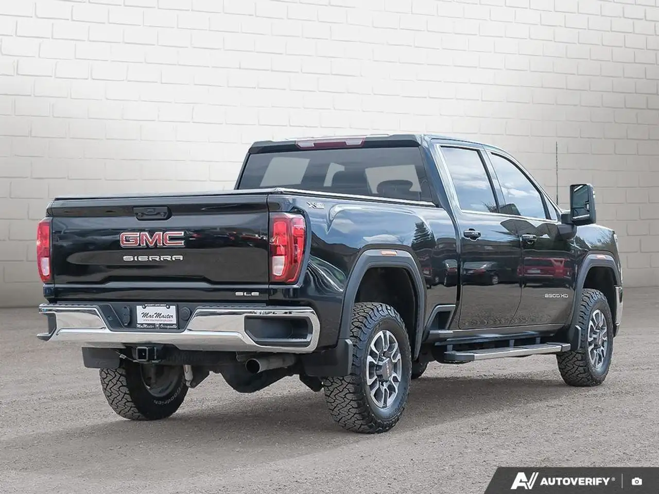 GMC Sierra 2500HD снимка GMC Sierra 2500HD