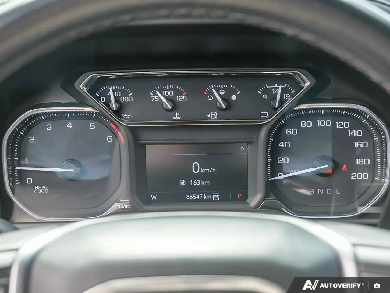 GMC Sierra 2500HD снимка GMC Sierra 2500HD