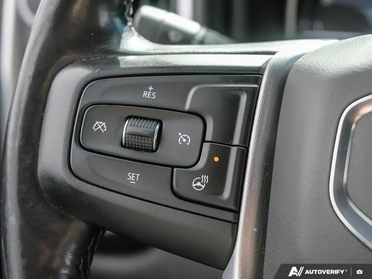 GMC Sierra 2500HD снимка GMC Sierra 2500HD