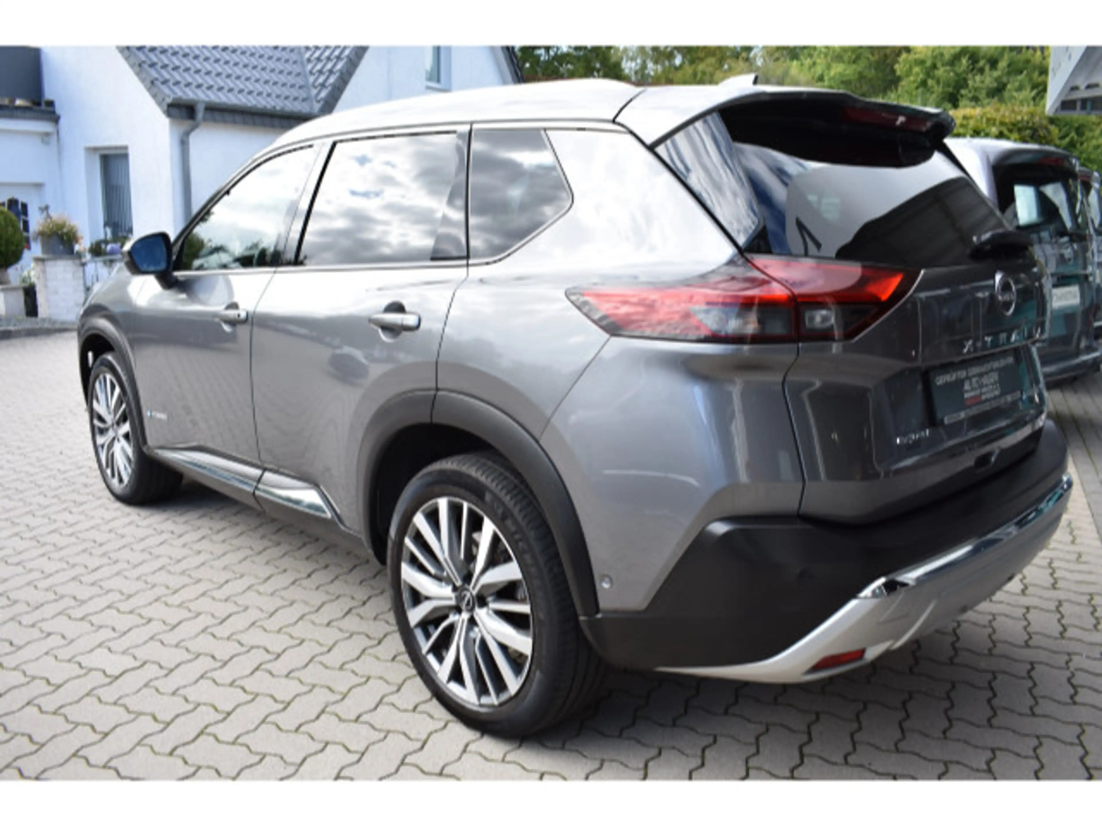 Nissan X-Trail e-Power e-4orce Tekna+ AHK Gestepptes Pr — photo 8