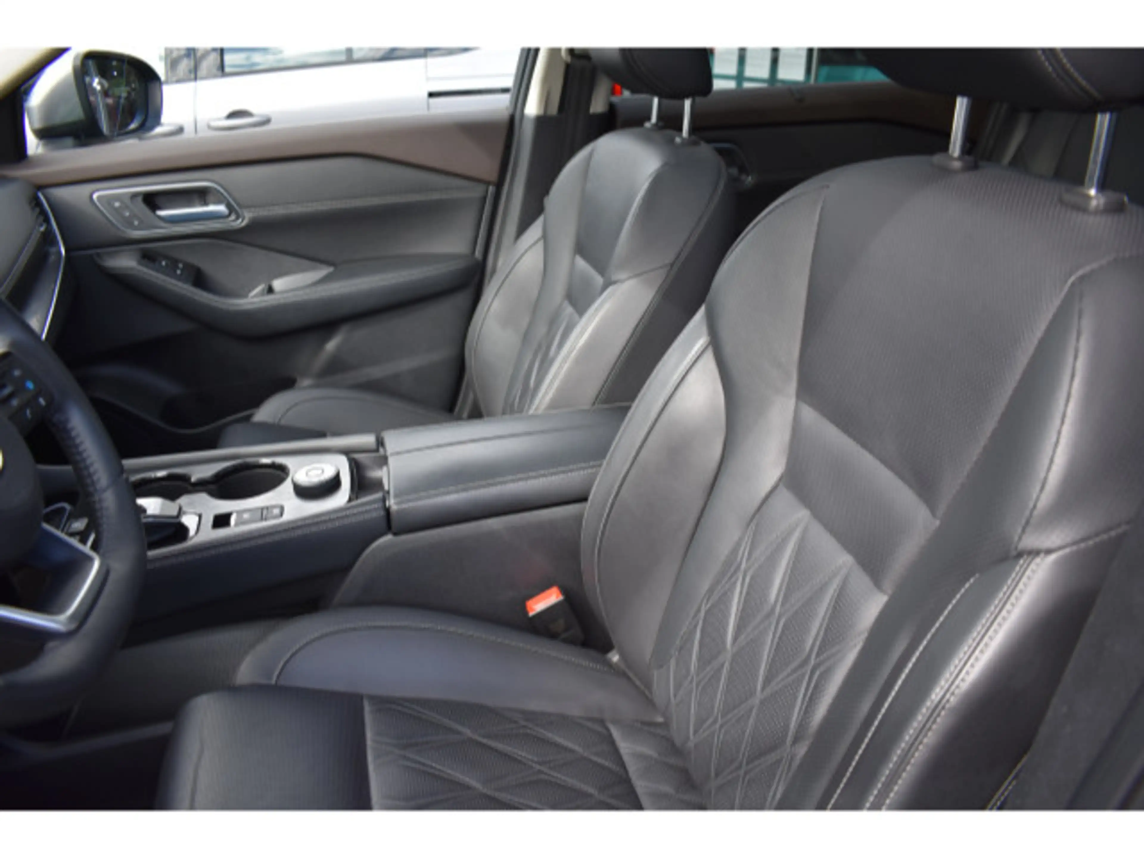 Nissan X-Trail e-Power e-4orce Tekna+ AHK Gestepptes Pr — photo 15