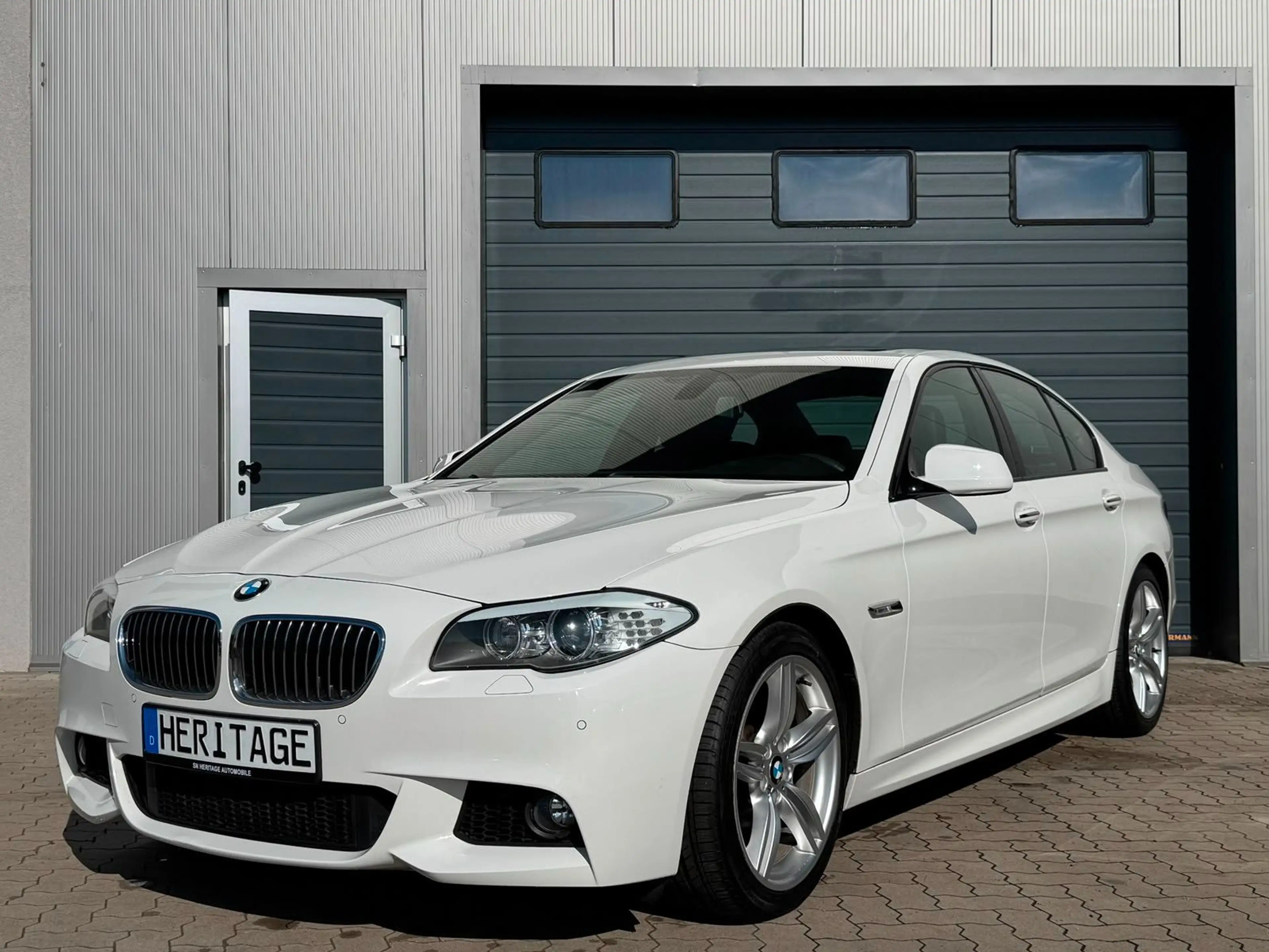 BMW 528 i Lim M-Paket/Leder/Kamera /SHZ/SCHIEBEDACH