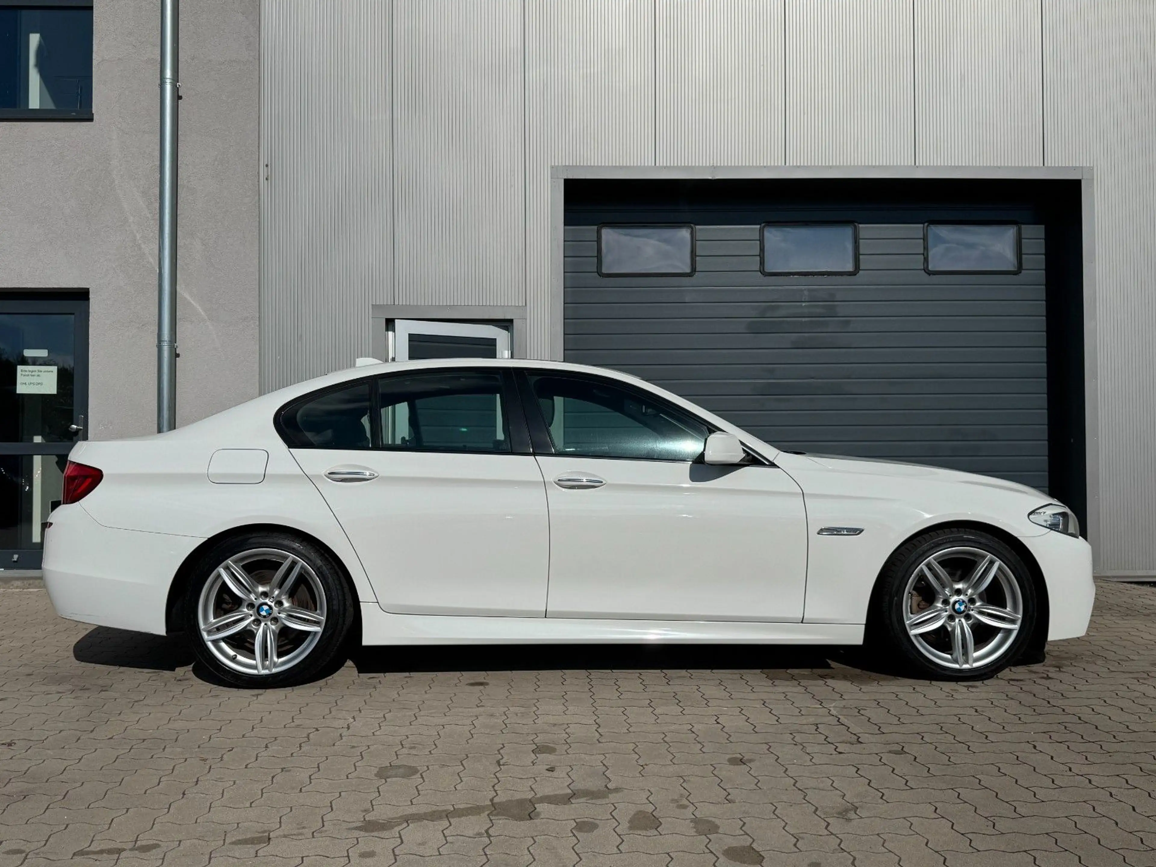 BMW 528 i Lim M-Paket/Leder/Kamera /SHZ/SCHIEBEDACH — photo 8
